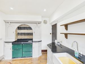 Kitchen- click for photo gallery